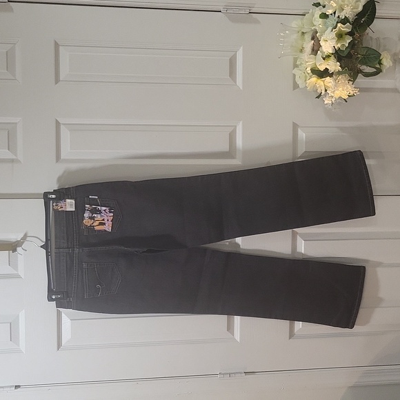 Amanda G always in style jeans - Picture 2 of 2